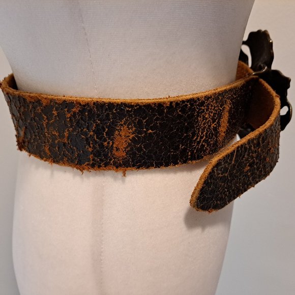 Brown Leather Belt with Flower Buckle Size 70 main image 6